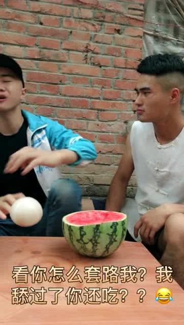 带你吃瓜很搞笑视频素材,笑料横生！带你领略“带你吃瓜”搞笑视频的魅力