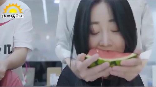 韩国小姐姐吃瓜视频,揭秘娱乐圈幕后故事